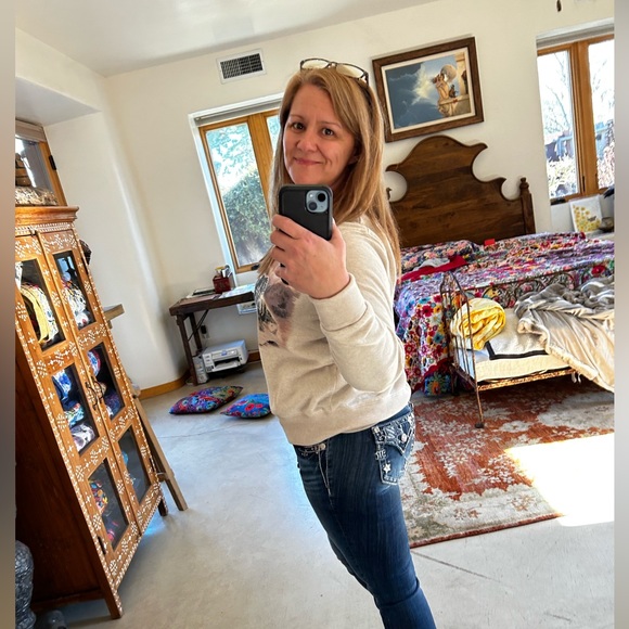 Meet your Posher, Amber - Picture 2 of 2